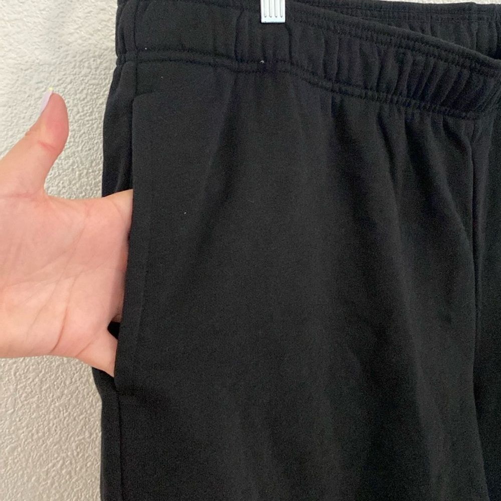 NWT-The North face- relaxed fit evolution short-black- Size 3XL - Picture 2 of 8